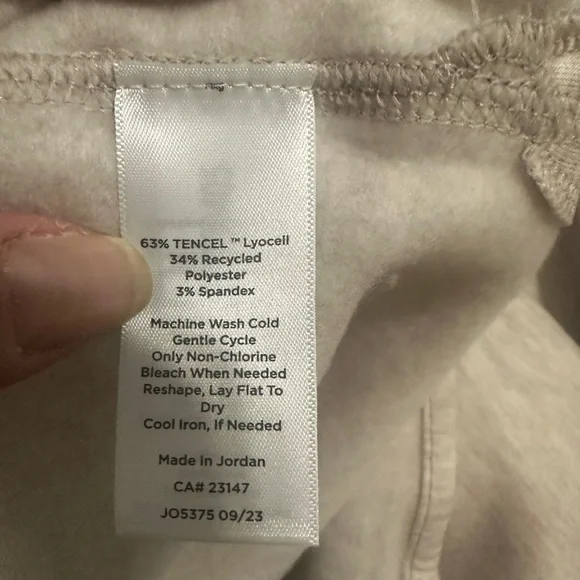 Ann Taylor-HAVEN-Well Within- Cute Sweatshirt dress.  So soft and comfortable. - Picture 6 of 9